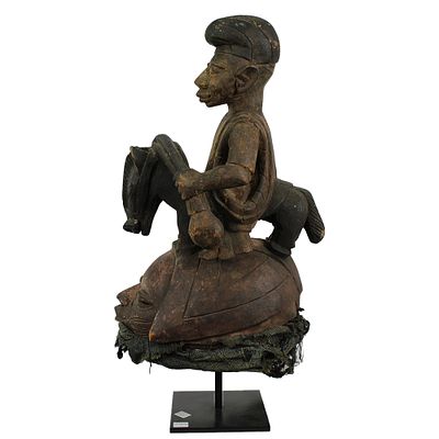 MASCHERA IGI GELEDE - MASCHERA IGI GELEDE dell'etnia Yoruba in legno pigmenti e residui di vestito 