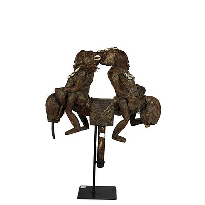 MARIONETTA MANI - MARIONETTA MANI in legno patina scura ferro cauri stoffa etnia Bamana 