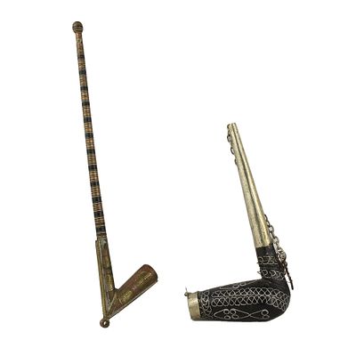 LOTTO DI 2 PIPE - LOTTO DI 2 PIPE in metallo argentato e legno Le pipe nella tradizione mauri sono 