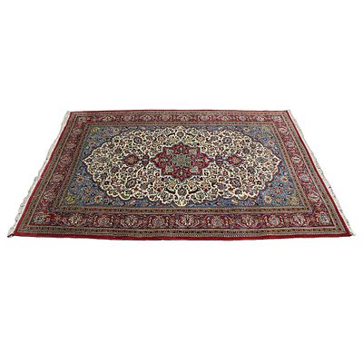 TAPPETO ISFAHAN (PERSIA) - TAPPETO ISFAHAN (PERSIA) vello in lana di eccellente fattura, decorato 