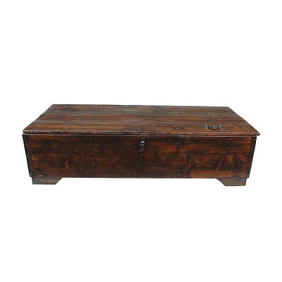 CASSAPANCA DA VIAGGIO - CASSAPANCA DA VIAGGIO in abete maestranze siciliane primi 900' h cm 39 x 