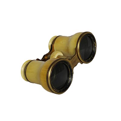 LOTTO COMPOSTO DA OGGETTI VARI - LOTTO COMPOSTO DA una pipa in schiuma raffigurante donna e un 