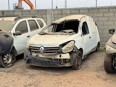 Renault Dokker. . Transmission: Manual
Engine: Diesel.
Localiza&ccedil;&atilde;o: Est&aacute;dio 11 de Novembro 