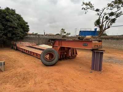 WITZCO CHALLAMGER Porta Maquinas 3 Eixos. . Transmission: Autom&aacute;tico
Localiza&ccedil;&atilde;o: PORTO SECO 