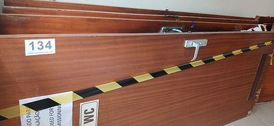 Porta de madeira maci&ccedil;a. 80&times;2,30 m — 6 unidades