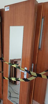 Porta de madeira maci&ccedil;a. 60&times;2,30 m — 4 unidades