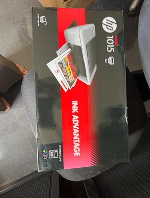 Impressora HP 1015. Uma (1) impressora; Nova na caixa