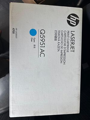 Toner Q5951AC AZUL. Uma (1) unidade