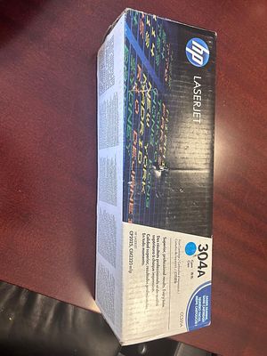 Toner 304A AZUL. Uma (1) unidade