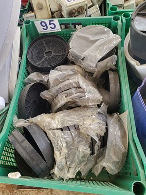 Conjunto de filtros de carv&atilde;o para exaustores de cozinha. Uma caixa