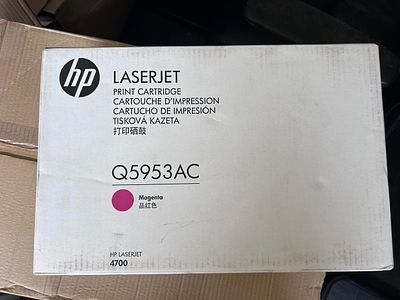 Toner Q592AC MAGENTA. Uma (1) unidade