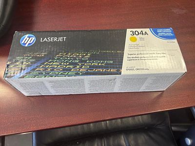 Toner 304A AMARELO. Uma (1) unidade