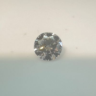 יהלום טבעי עגול 0.73 קראט צבע H ניקיון VS1 מלווה בתעודה בינלאומית מחמירה GIA, מצורפת תמונה של התעודה