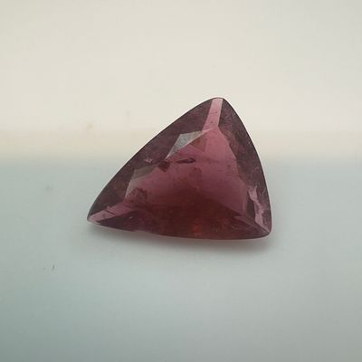 אבן חן טורמלין רובילייט טבעית 2.40 קראט