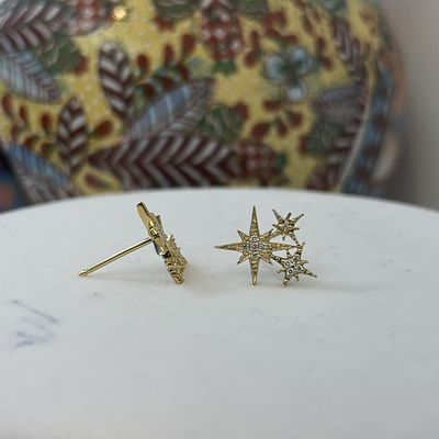 עגילים 3 כוכבים יהלומים טבעיים 0.08 קראט זהב 14K צהוב (מגיעים עם סוגרים) מק"ט 740. עגילים 3 