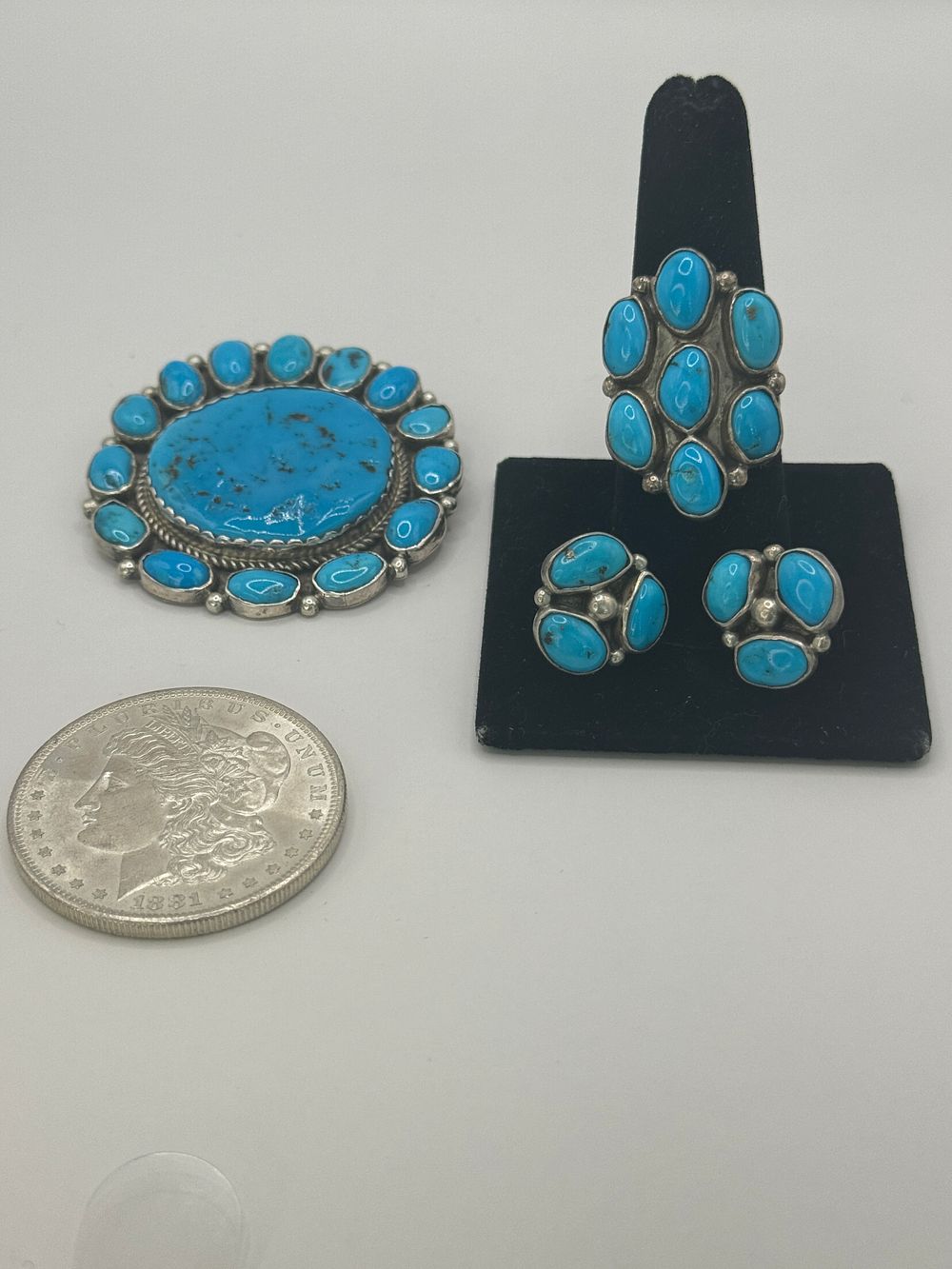 Lot 99: H.J. Gray 3 Piece Ensemble