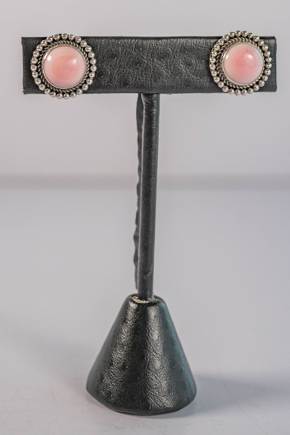 Lot 18a: Pink Conch Shell Post Earrings