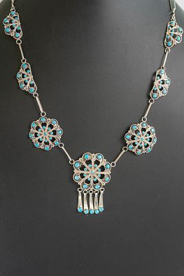 Exquisite Blossom Necklace Murray& Arlene Tsatie. Native American Navajo master silversmiths 