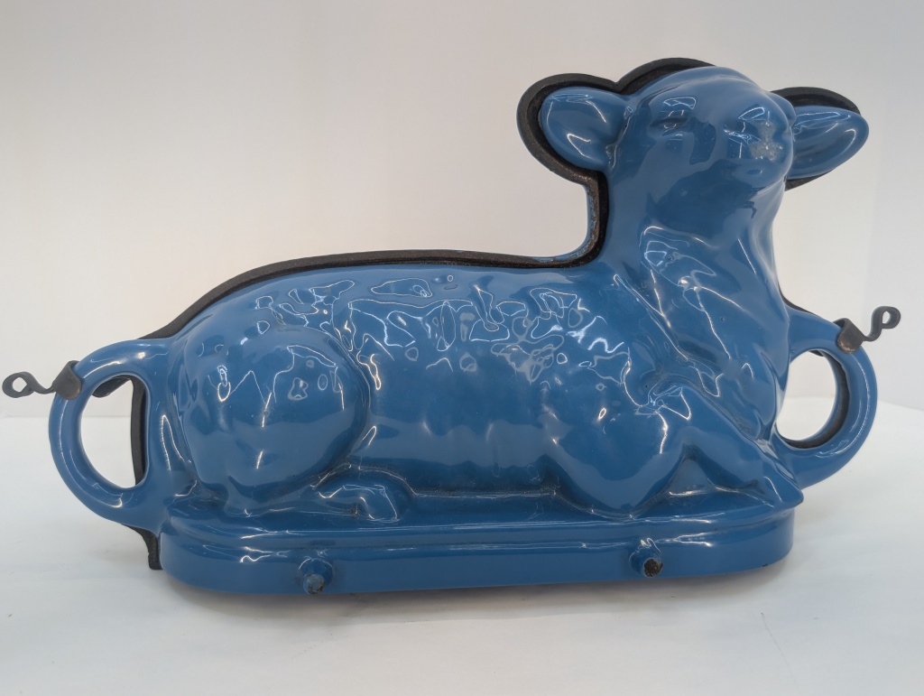 Tyler Faulk Auctioneer, LLC | Auction 101125 | Cast Iron & Crocks Auction