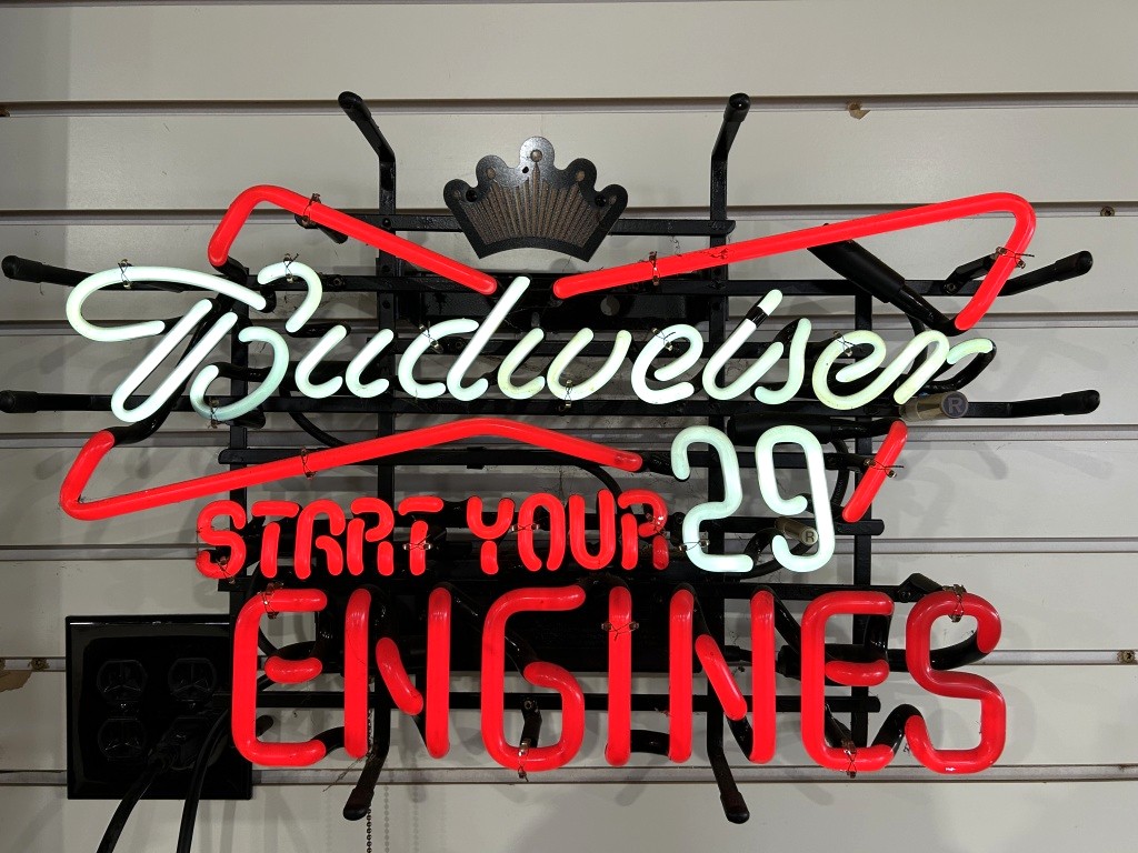 Tyler Faulk Auctioneer, LLC | Auction 1121 | NASCAR AND SPORTS AUCTION