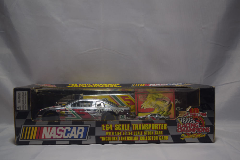 Lot 160: 1/64 SCALE TRANSPORTER 5 STOCK CAR AND CARD