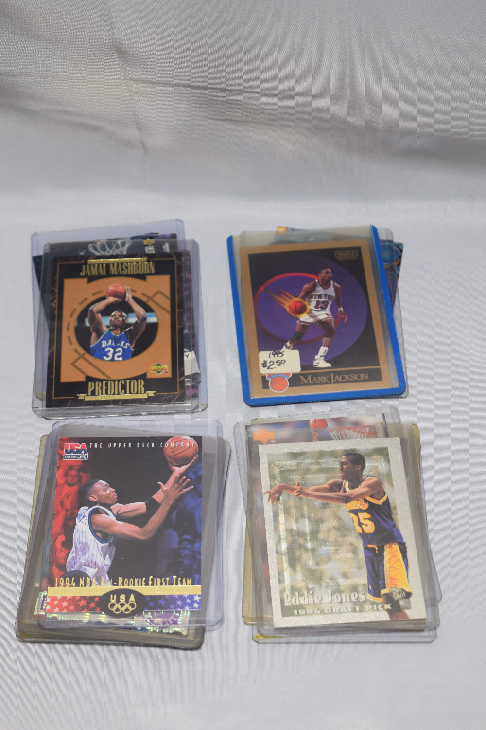 Lot 291: 1995-97 BASKETBALL CARDS