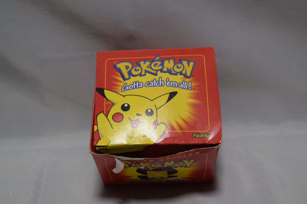 Lot 332: POKEMON PIKACHU