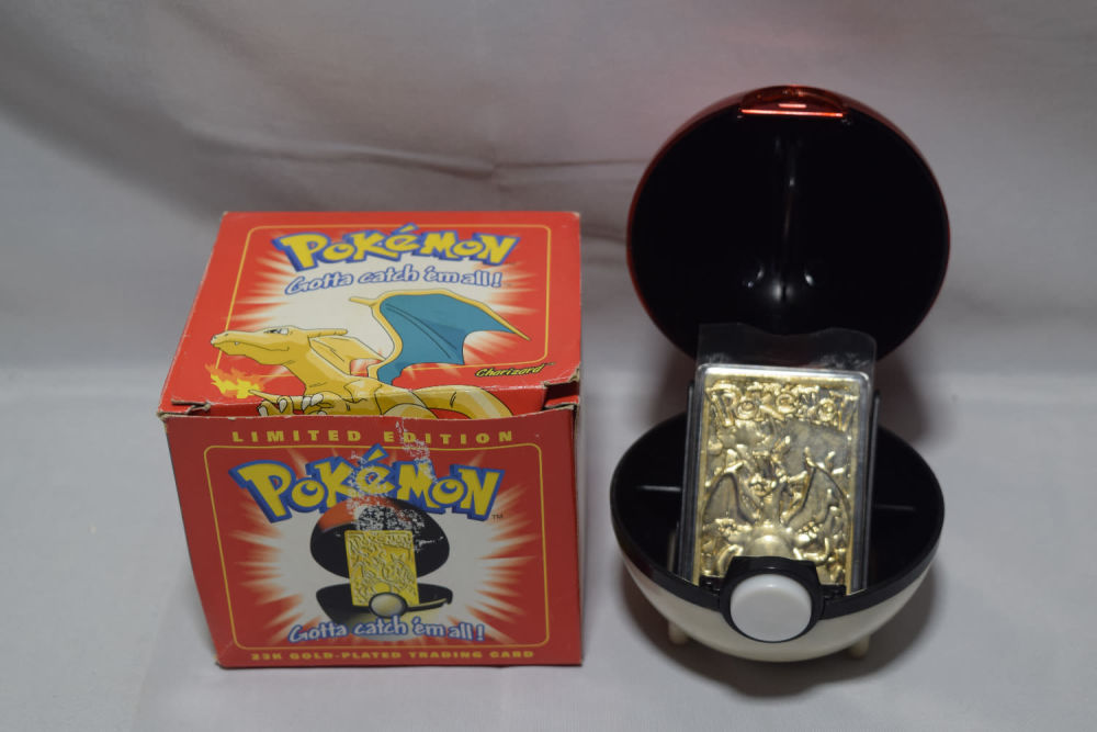 Lot 333: POKEMON CHARIEARD