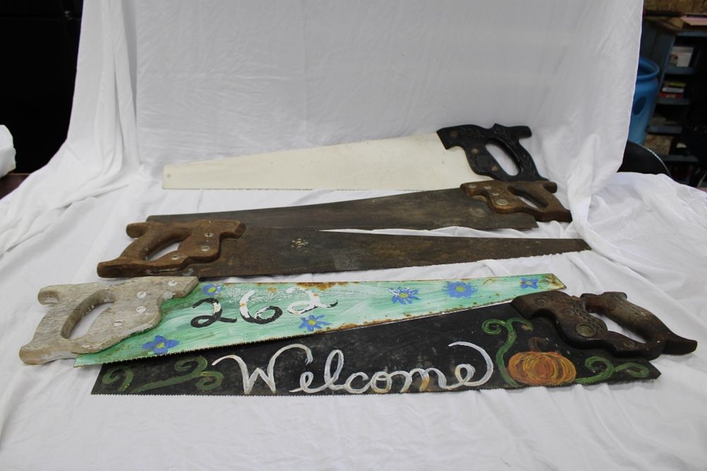 Lot 204: PAINTED HAND SAW DECOR