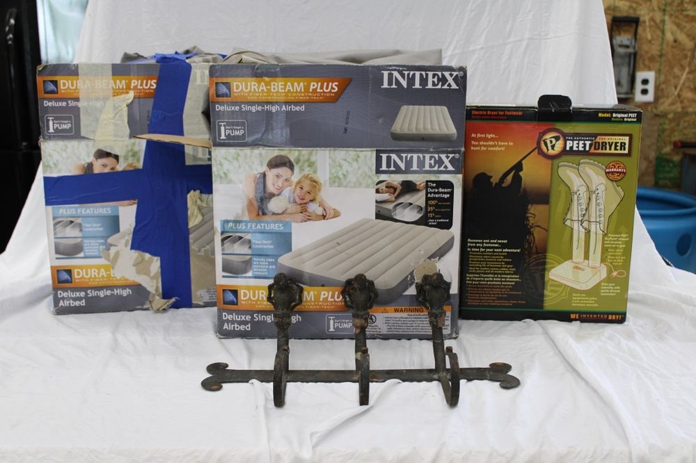 Lot 248: AIR MATTRESS, SHOE DRYING RACK AND MORE