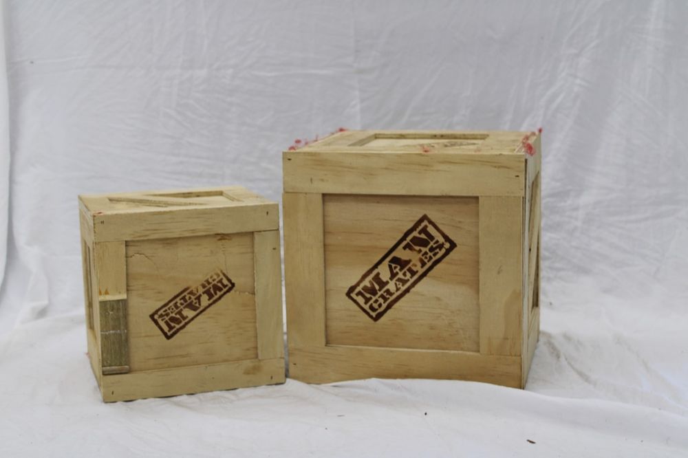 Lot 271: MAN CRATES