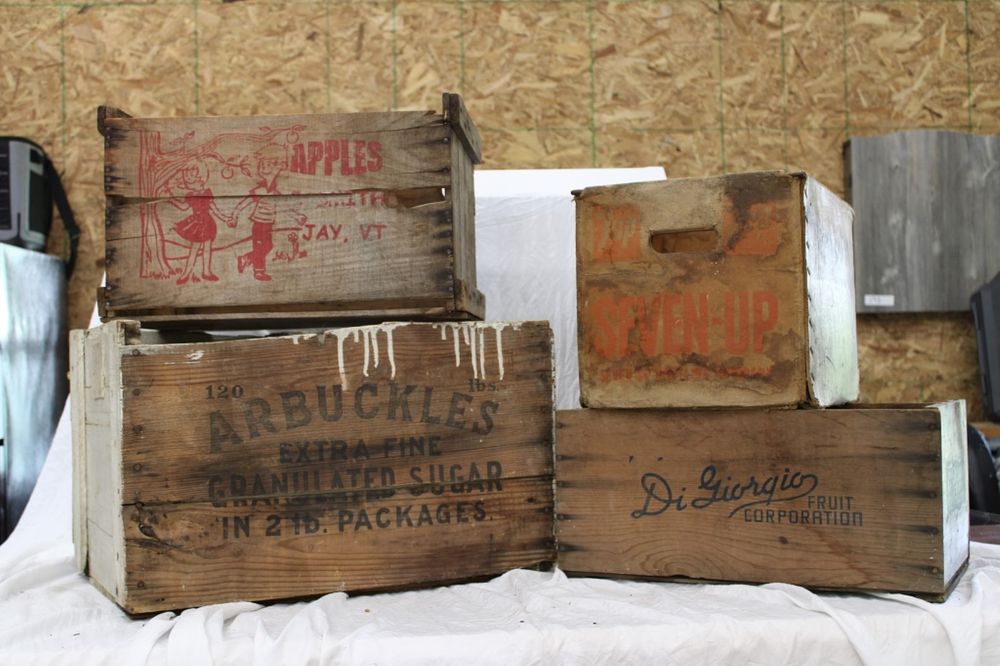 Lot 286: APPLE CRATES