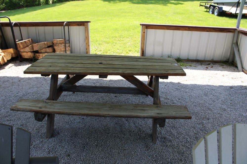 Lot 344: PICNIC TABLE