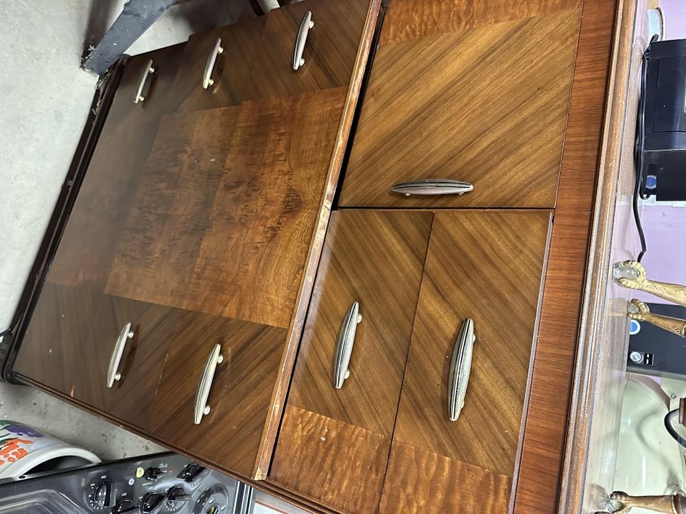 Lot 214: VINTAGE DRESSER