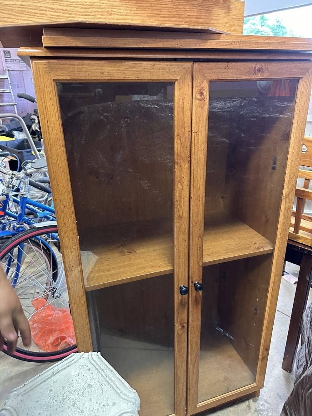 Lot 218: CURIO CABINET