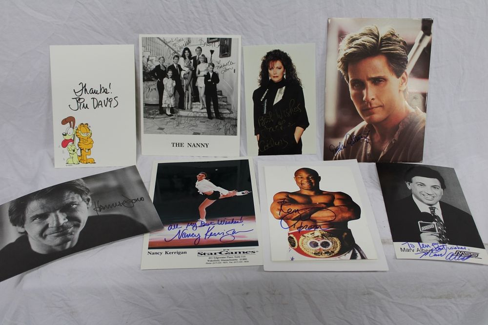 Lot 106B: AUTOGRAPH PICTURES