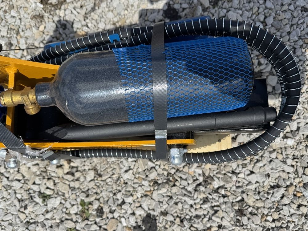 Lot 176: NEW MINI EXCAVATOR JACKHAMMER