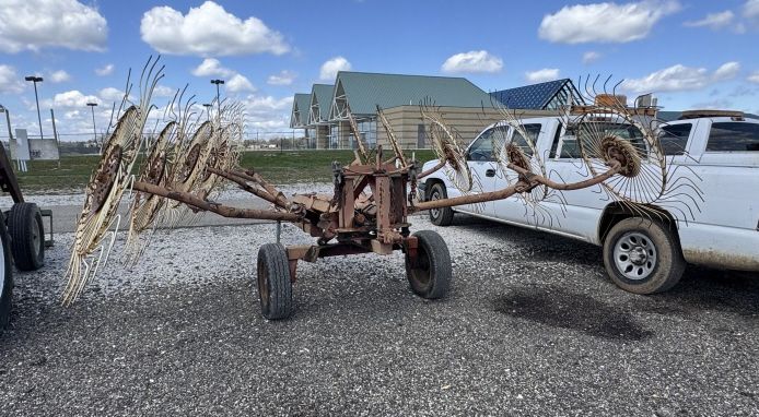 Lot 191: WHEEL RAKE