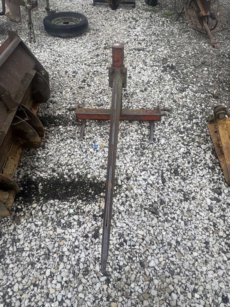 Lot 200: SOUTHEAST BALE SPEAR