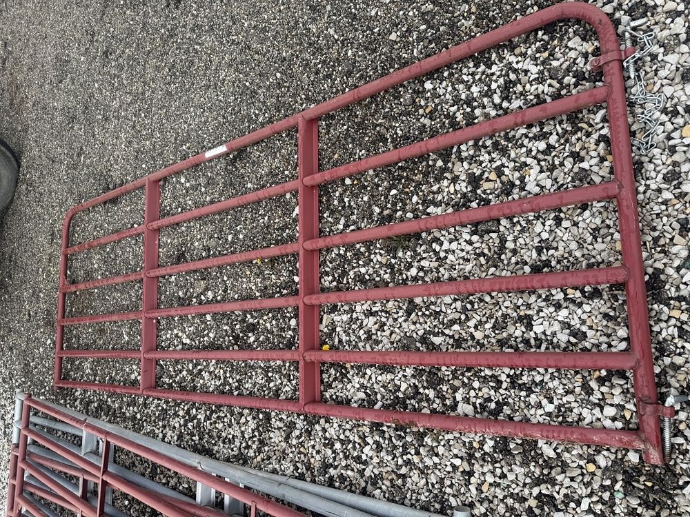 Lot 204: FARM GATE