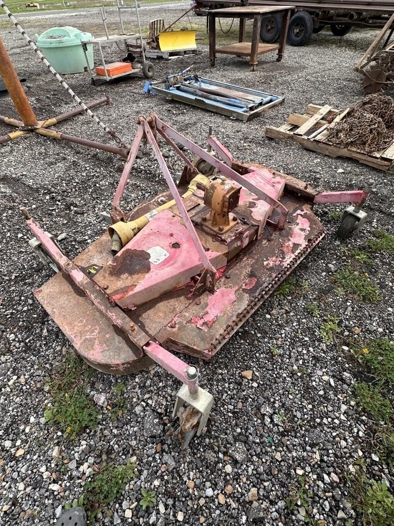 Lot 228: THREE POINT FINISH MOWER
