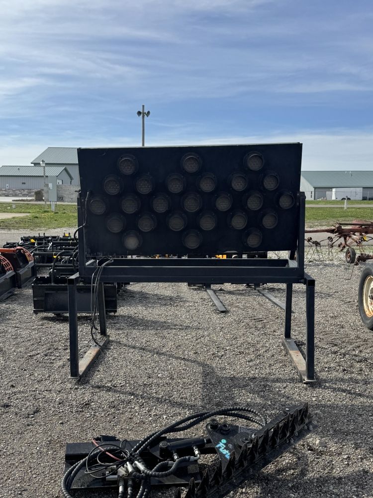Lot 247: ELECTRIC ARROW