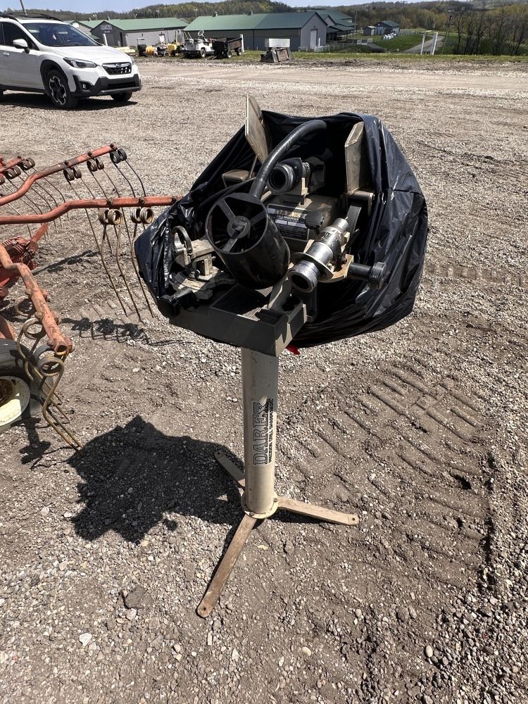 Lot 291: DAREX DRILL SHARPENER