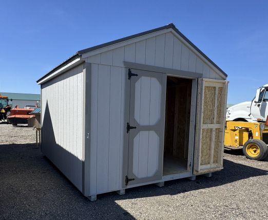 Lot 301: AMISH MADE STORAGE SHED