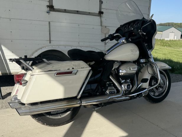 Lot 309: 2018 HARLEY DAVIDSON MOTORCYCLE