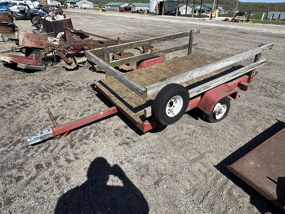 Lot 314: BP SURE TRAC TRAILER