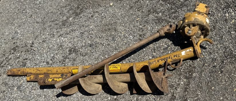 Lot 318: AUGER