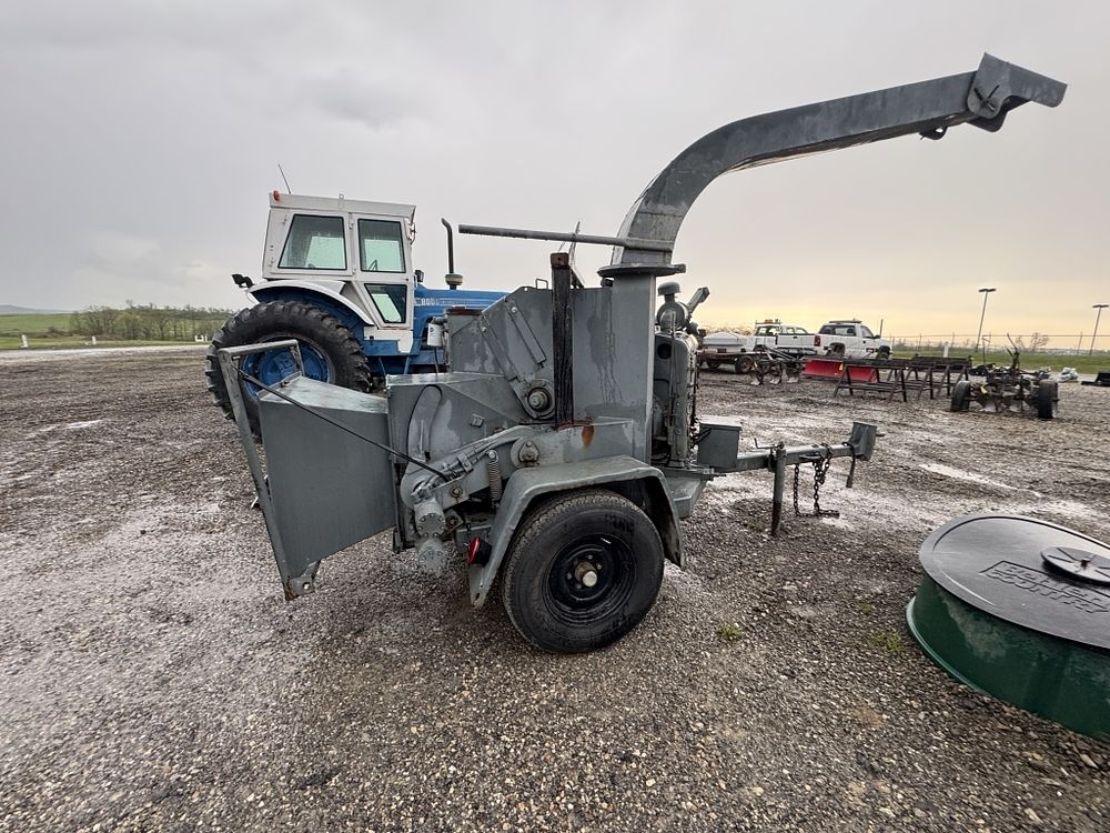 Lot 347: WOOD CHIPPER