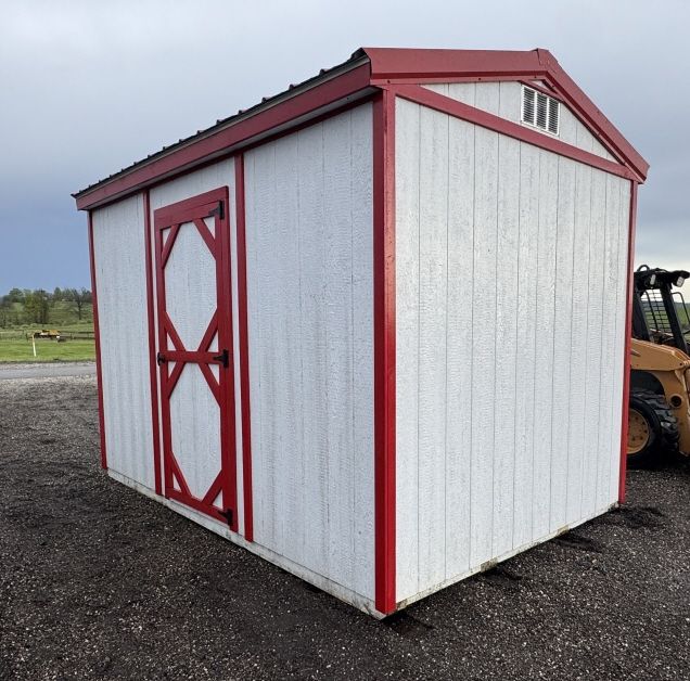 Lot 351: YARD SHED