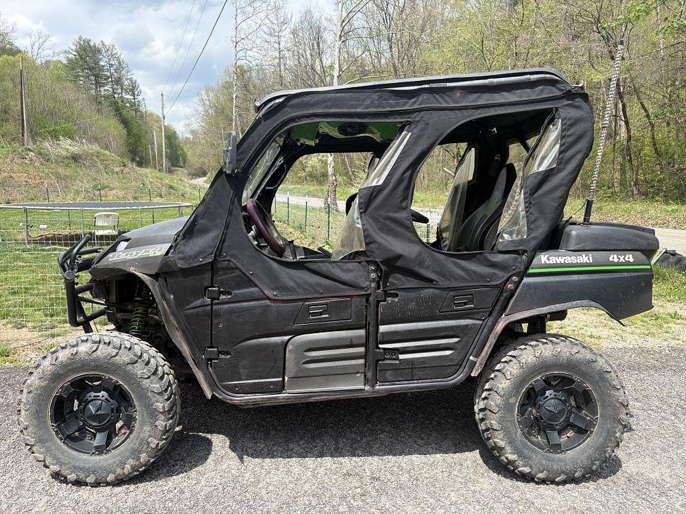 Lot 354: 2016 KAWASAKI TERY X4 KAT 800 LE 4X4 SIDE BY SIDE